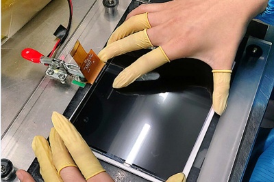 Ligne de production 28 Assembler le verre à fibre optique FOG