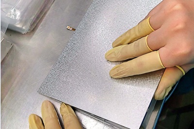 Ligne de production 26 Assembler le cadre inférieur en fer