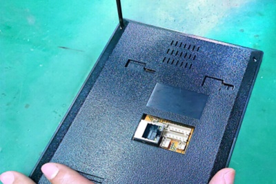 Ligne de production 62 Verrouiller le couvercle arrière