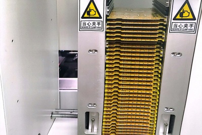 Ligne de production 40 Chargement des circuits imprimés