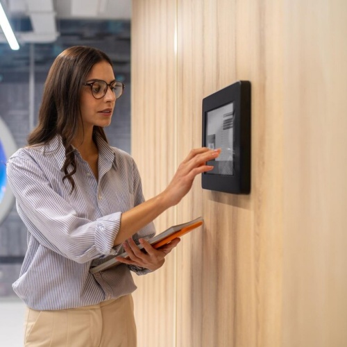 Przewodnik po wyborze najlepszego bezprzewodowego interkomu z ekranem dla domów i firm 2 Bezprzewodowy interkom z ekranem